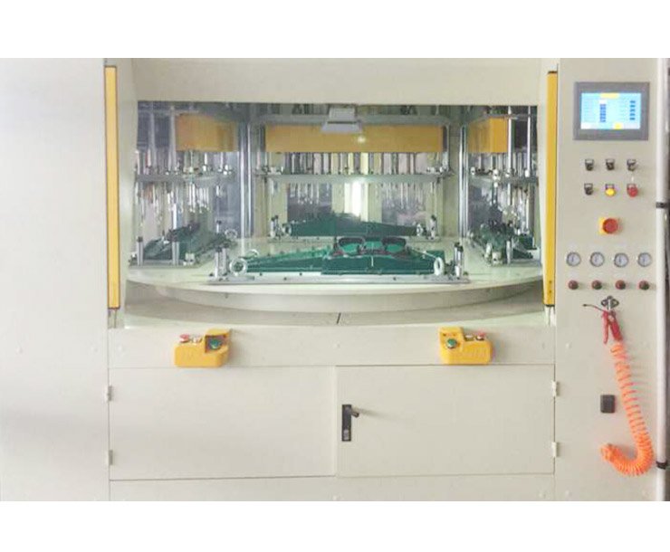 热铆焊接设备-173